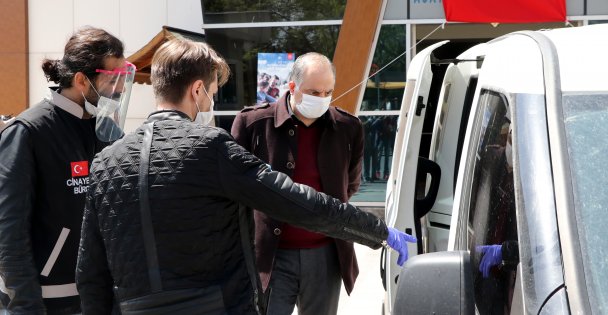 Kocaeli'de hafriyat alanında battaniyeye sarılı halde ceset bulundu