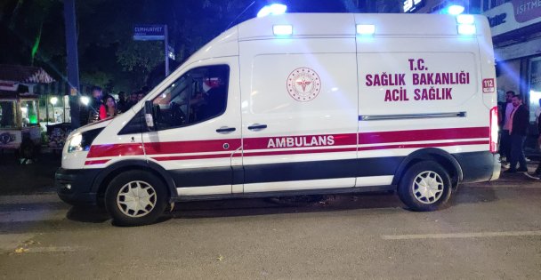 Kocaeli'de iki grup arasında kavga: 23 yaşındaki genç göğsünden bıçaklandı