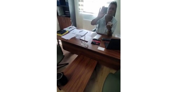 Kocaeli'de işten çıkarılan kadın, şantiye şefinin üzerine kaynar su döktü