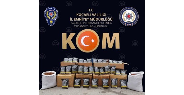 Kocaeli'de kaçak tütün operasyonu kapsamında 3 zanlı hakkında adli işlem başlatıldı