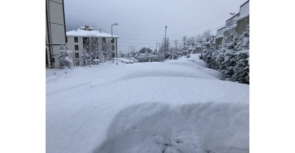 Kocaeli'de kar yağışı 30cm'e kadar ulaştı