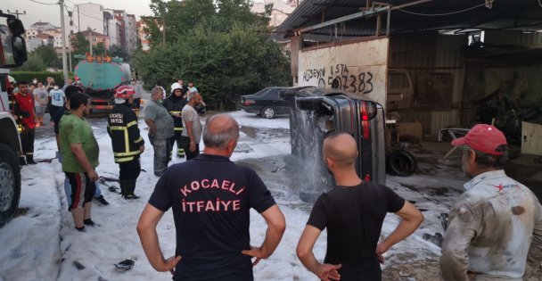 Kocaeli'de kaynak yapılırken alev alan otomobil kullanılamaz hale geldi