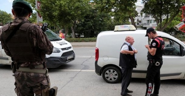Kocaeli'de koronavirüs tedbirlerine uymayan 141 kişiye idari para cezası