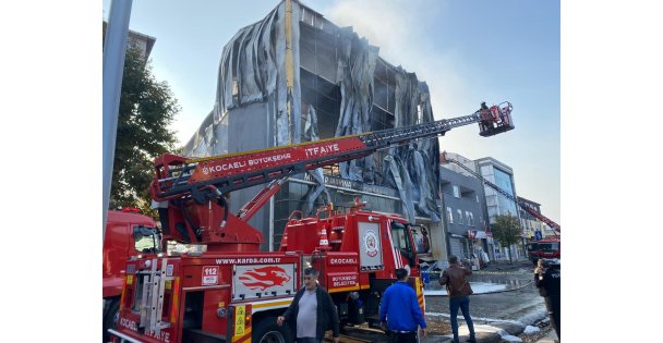 Kocaelide kozmetik fabrikasında yangın: 6 ölü, 1 yaralı