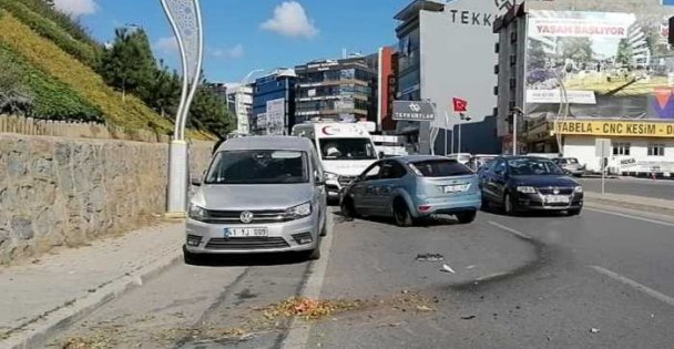 Gebze'de otomobil şarampole devrildi