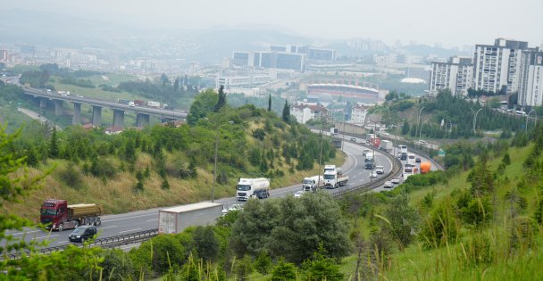 Kocaeli'de otoyollarda bayram tatili öncesi sakinlik yaşanıyor