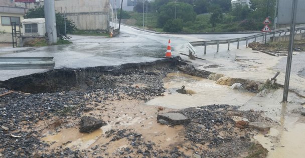 Kocaeli'deki sağanak, hayatı olumsuz etkiledi