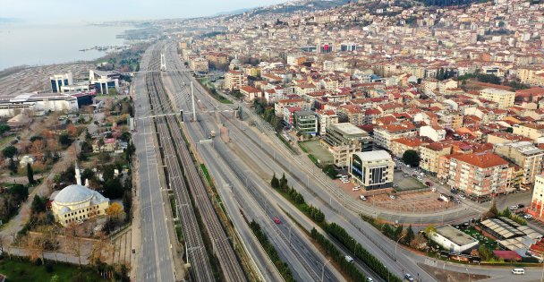 Kocaeli'de sokaklar boş kaldı