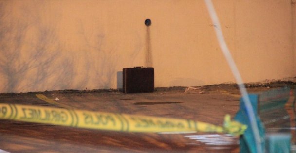 Kocaeli'de Şüpheli Çanta Fünyeyle Patlatıldı