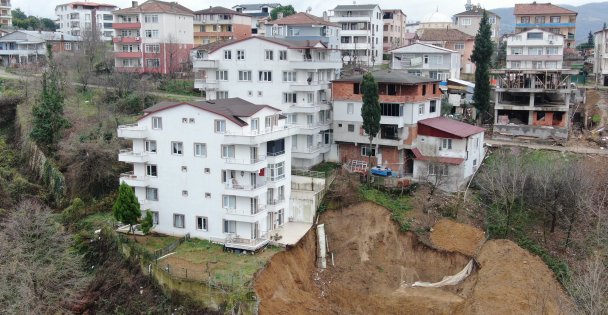 Kocaeli'de Toprak Kayması: Bölgenin Son Hali Havadan Görüntülendi