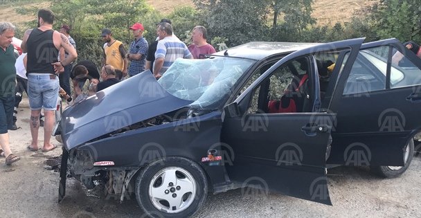 Kocaeli'de trafik kazası: 1 ölü, 15 yaralı
