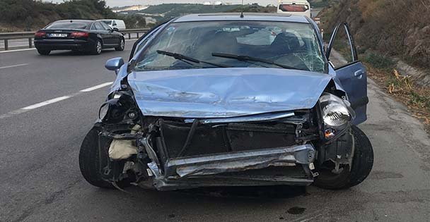 Kocaeli'de Trafik Kazası: 2 yaralı