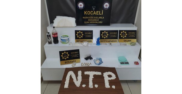 Kocaeli'de uyuşturucu operasyonunda gözaltına alınan 5 kişi tutuklandı