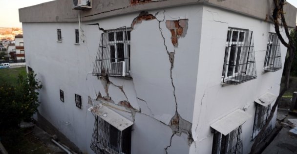KOCAELİ'DEKİ HASARLI VERGİ DAİRESİ BAŞKANLIĞI BİNASI TBMM GÜNDEMİNDE İYİ PARTİLİ TÜRKKAN SORU ÖNERGESİ VERDİ ÇEVRE VE ŞEHİRCİLİK BAKANI KURUM'A SORDU: