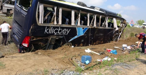 Kocaeli'den kalkan tur otobüsü kaza yaptı!