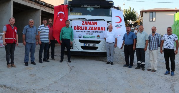 Kocaeli'den Kastamonu'ya 2 Yardım Tırı Gönderildi