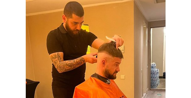 Kocaelisporlu futbolcular saç tasarımında Osman Balcı'yı tercih etti