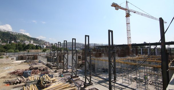Kongre merkezinde yoğun çalışma