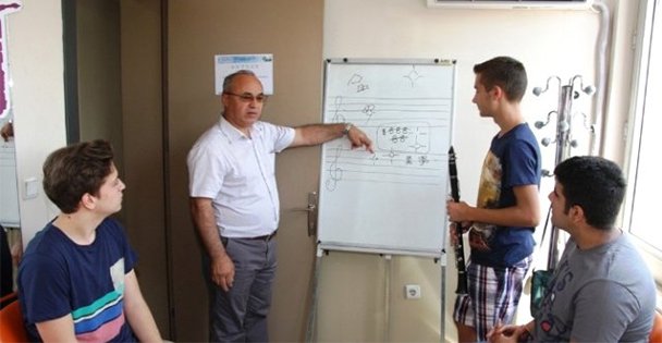 Konservatuar açıldı