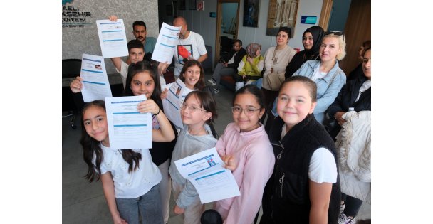 Konservatuvar koristi olmak için ter döktüler