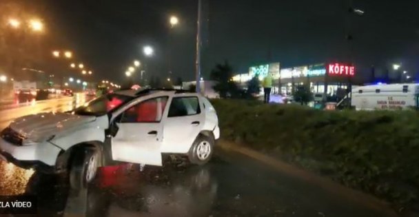 Kontrolden Çıkan Araç Devrildi