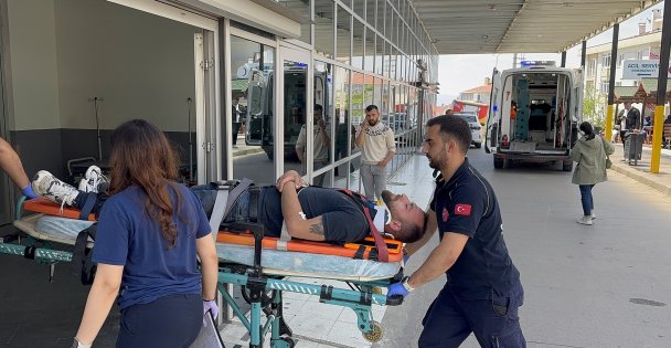 Kontrolden çıkan motosiklet kaza yaptı, sürücü yaralandı