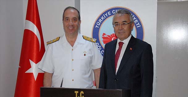 Koramiral Tatlıoğlu'ndan kaymakam ziyareti