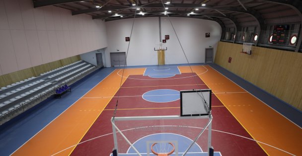 Körfez'e 100 metrekarelik spor salonu