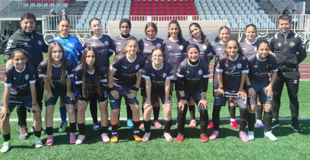 Körfez'in U-15 kızları sezona galibiyetle başladı