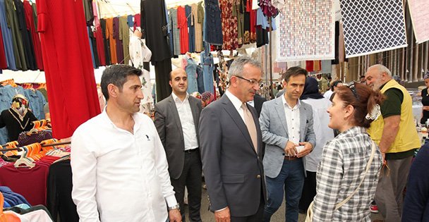 Köşker Cuma Pazarında
