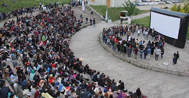 KOÜ'de Neşeli Günler sizi bekliyor
