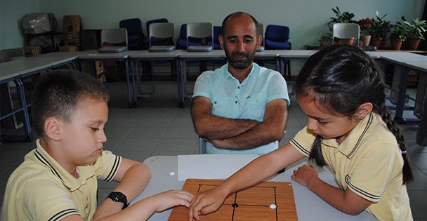 Kroman Çelik'te unutulan oyunlar oynandı