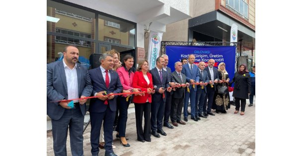 Kültür Ve Turizm Bakan Yardımcısı Yavuz, Kadın Kooperatifi Merkezi Açılışında Konuştu: