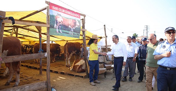 Kurban satıcıları hizmetten memnun