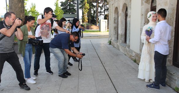 Kursiyerlere dış çekim fotoğrafçılığı eğitim verildi