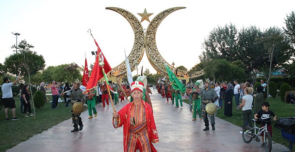 Kütahyalılar Darıca'da Mehteranla coştu