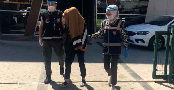 Kuyumcuyu soydu, kılık değiştirdi