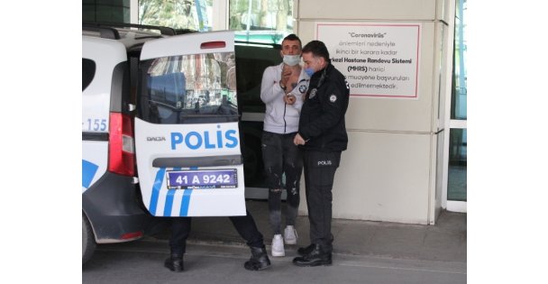 Kuzenini bıçakladığı düşünülen şüpheli gözaltına alındı