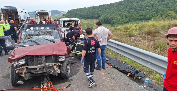 Kuzey Marmara Otoyolu'nda feci kaza: 2'si ağır 6 yaralı