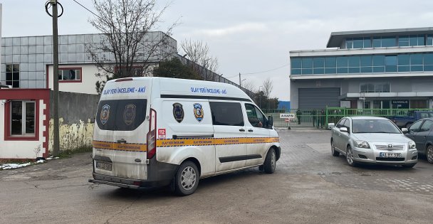 Lastik Fabrikasında Makineye Sıkışan İşçi Öldü