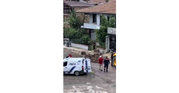 Mahallede korku dolu anlar: Gaz hattı delindi