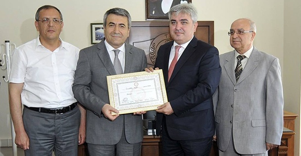 Mazbatayı aldı!