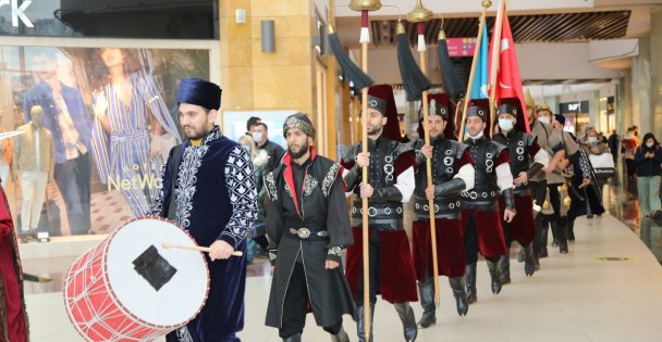 Mehteran Takımından Sürpriz Etkinlik