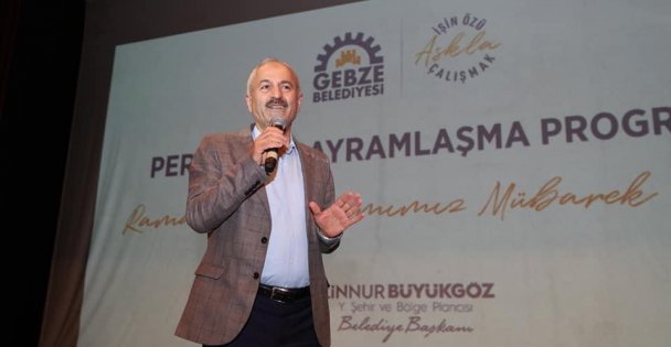 Mesai  arkadaşlarıyla Bayramlaştı
