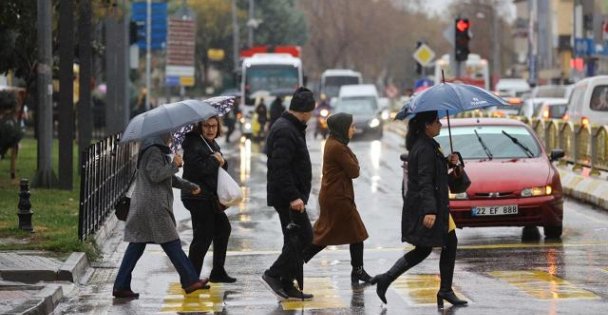 Meteoroloji uyardı: Kuvvetli yağış ve fırtına geliyor