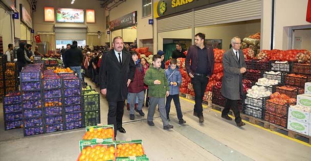 Meyve ve Sebze Hali'ne anlamlı ziyaret