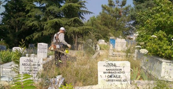 Mezarlıklarda Bayram Öncesi Çalışmalar