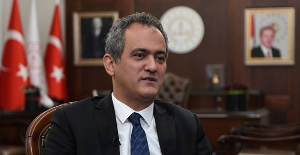 Milli Eğitim Bakanı Özer: Darıca Nenehatun Mahallesi'ne 24 derslikli okul yapılacak