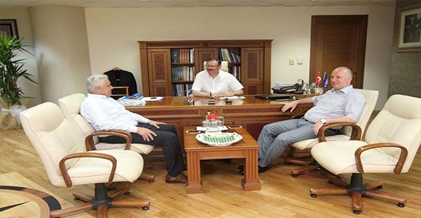 Milli Eğitim Müdürü Çelik'ten Ziyaret