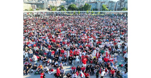 Milli İradede tek ses, tek yürek olduk
